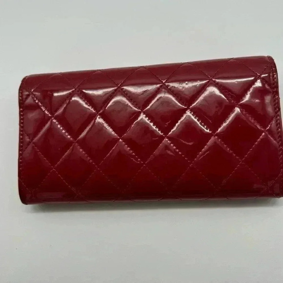 Authentic Chanel Patent Leather Wallet with FREE Gunmetal Chain and Wallet ins. - Picture 3 of 16